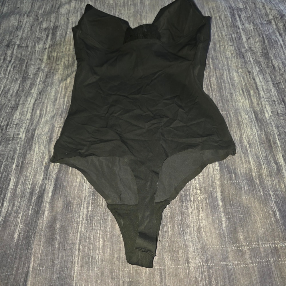 True & Co Womens Black Lace Racerback Thong Bodice Molded Cups TR32325T Small - Picture 3 of 5